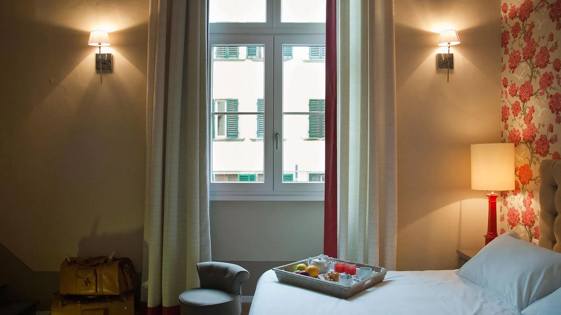 Black 5 Florence Guest house